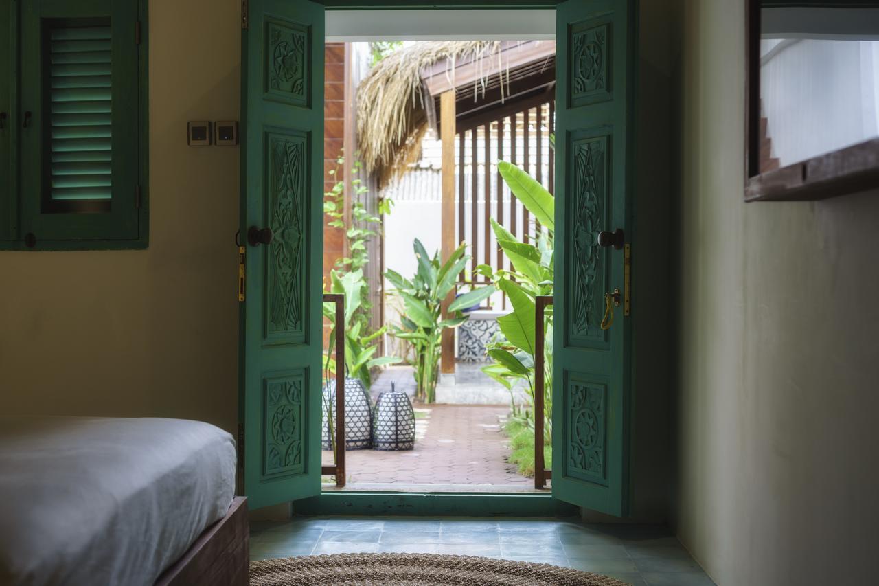 Отель Rawa Lombok Kuta  Экстерьер фото